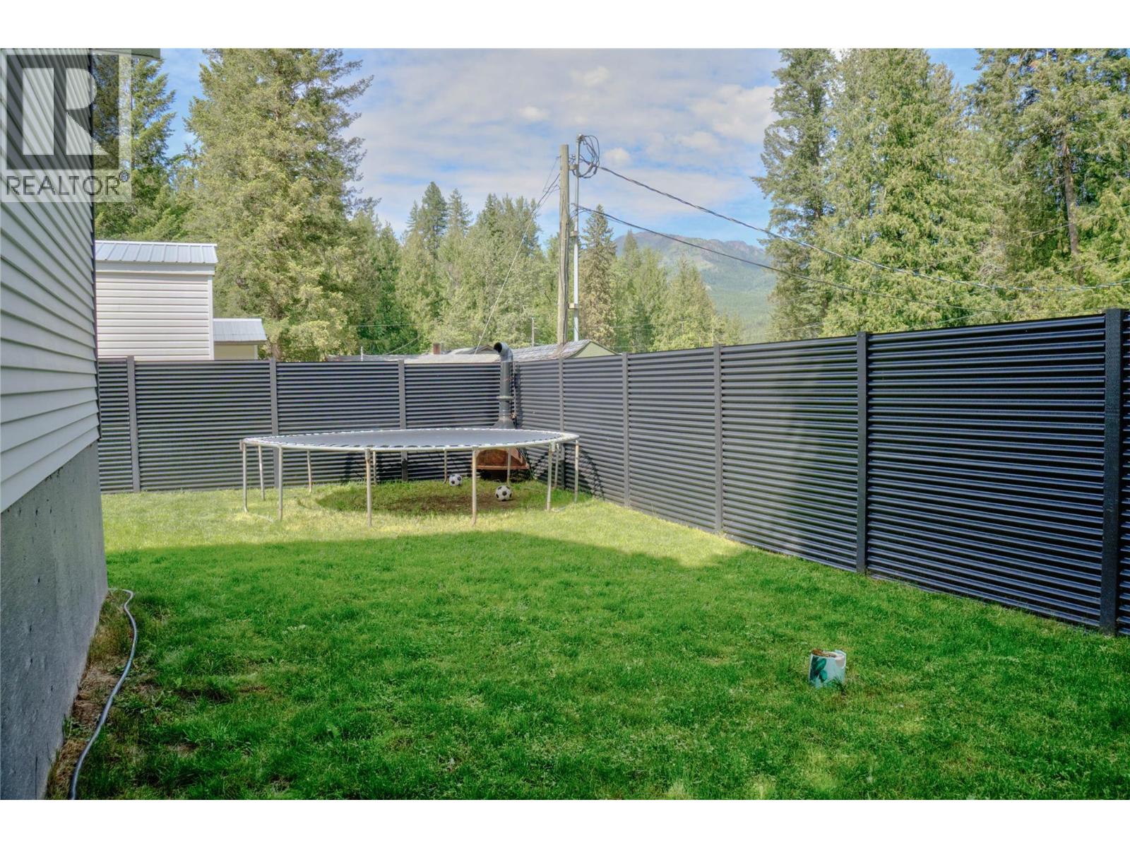 #6 3063 Hornsberger Road - 18
