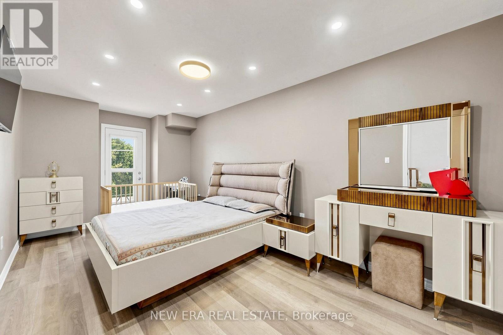 #216 3865 MAJOR MACKENZIE DRIVE W - 11