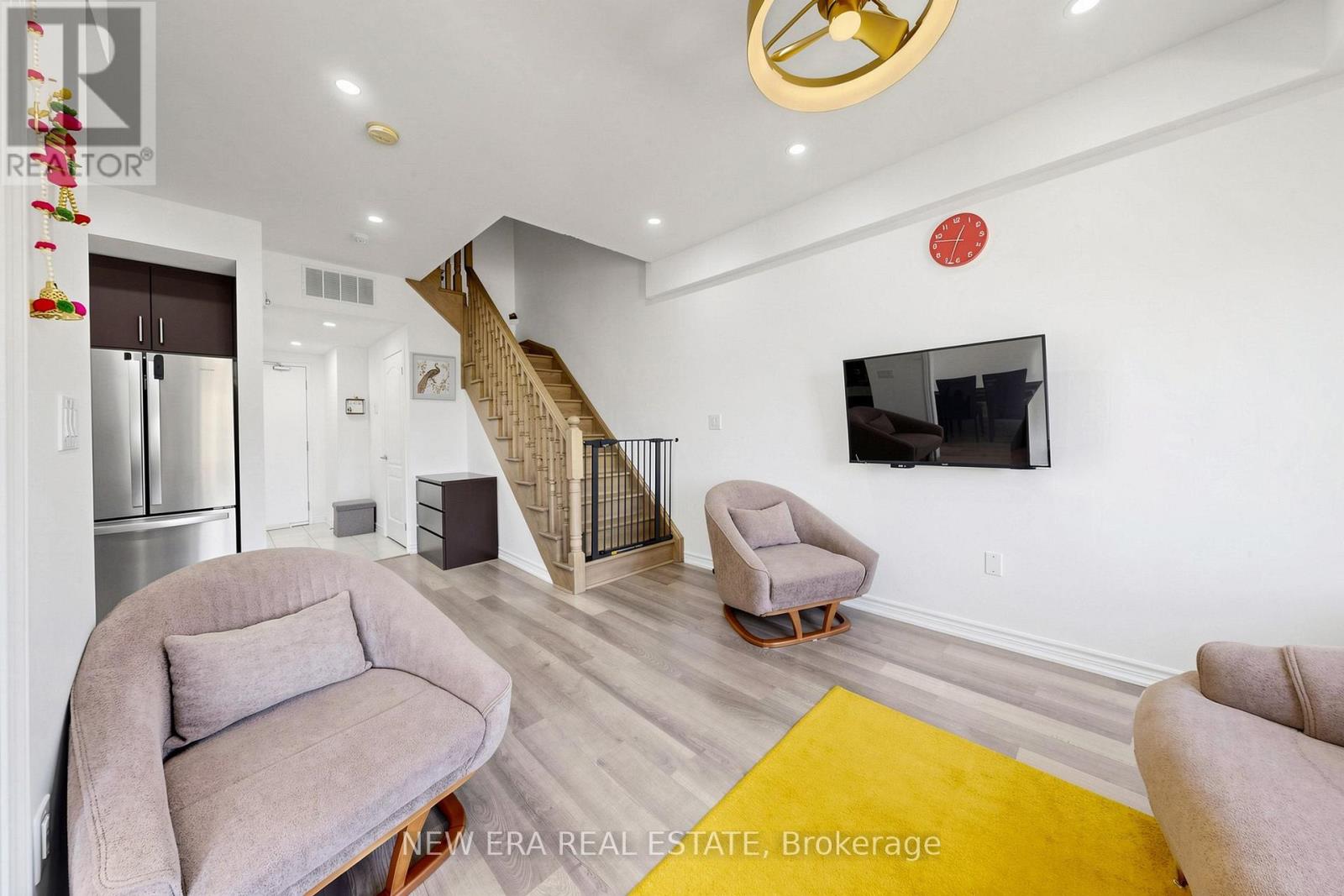 #216 3865 MAJOR MACKENZIE DRIVE W - 4