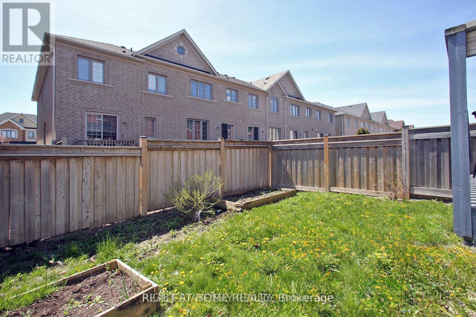 25 SIBELLA WAY - 24