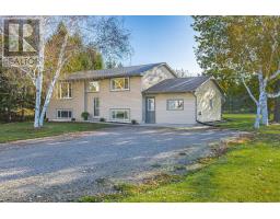 Family room - 70986 B Line, Lambton Shores, ON N0M1T0 Photo 9