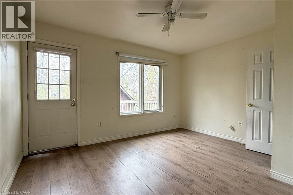 258-260 EMERSON Street - 12