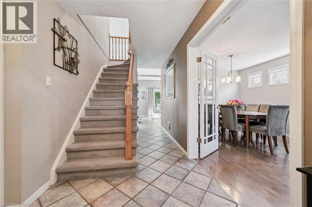 24 PINE RIDGE Drive - Image 3
