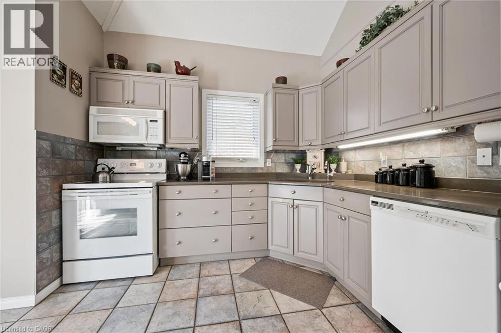24 PINE RIDGE Drive - 6
