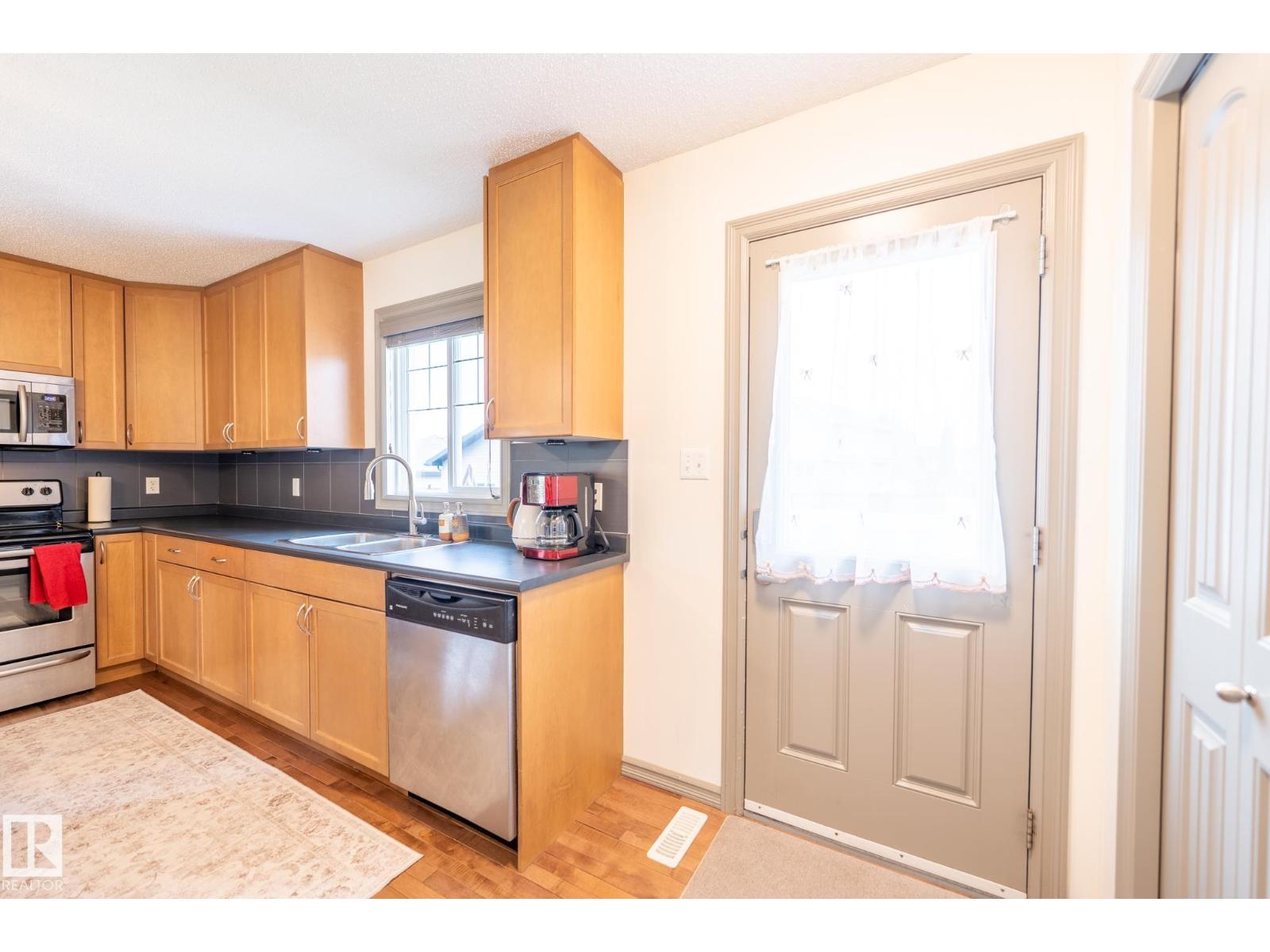 60 KEYSTONE CR — photo 14