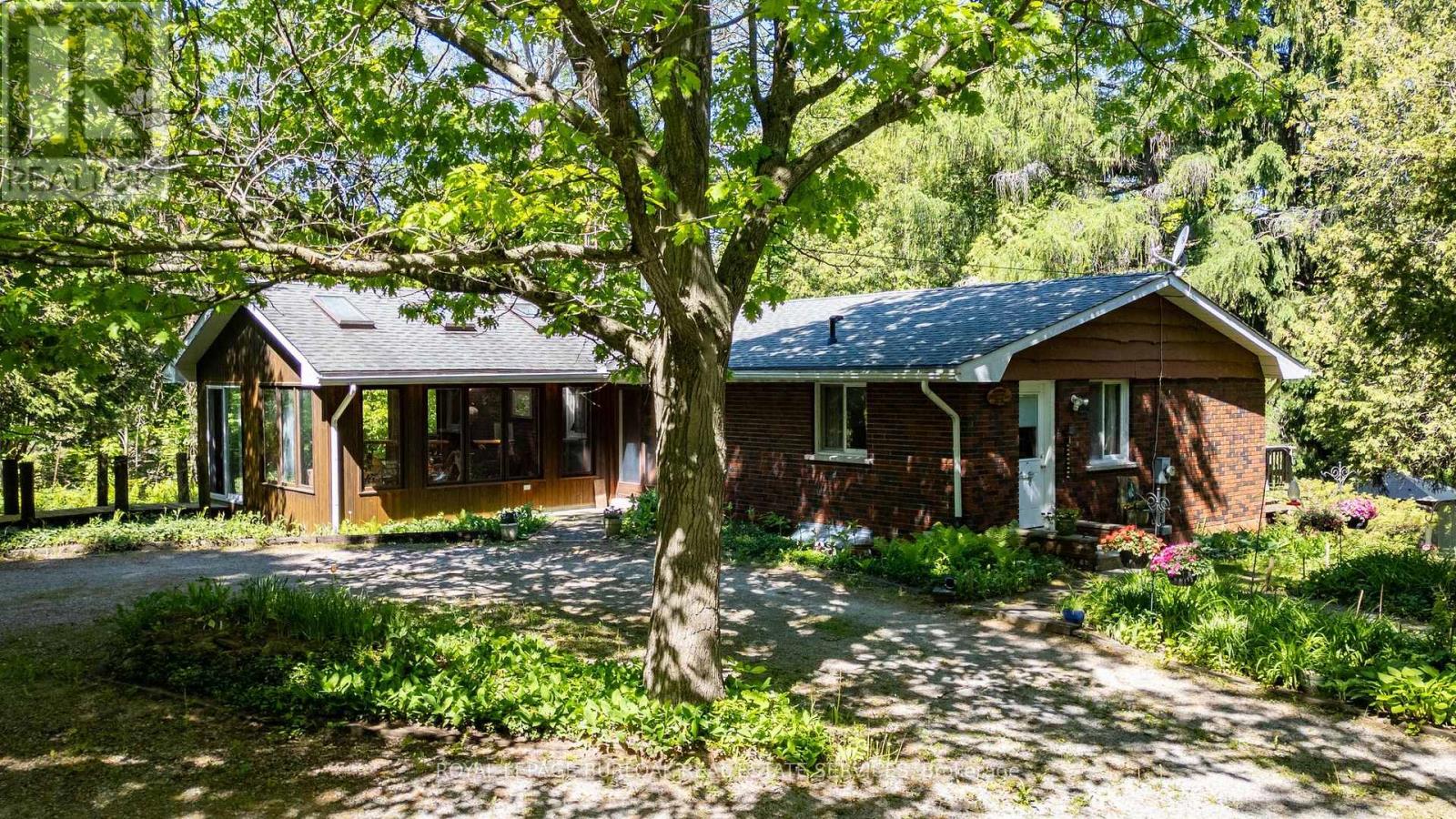 1265 BRITANNIA ROAD - 7