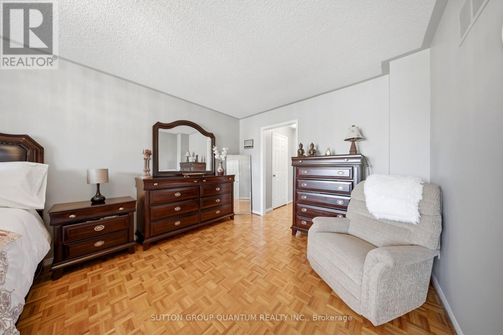 276 LECH WALESA DRIVE - 27