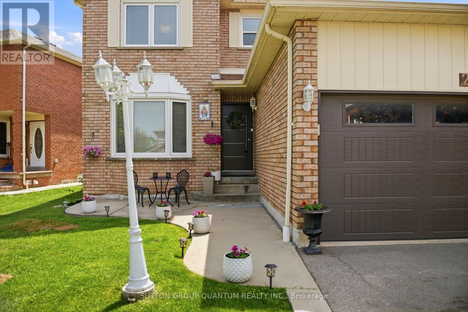 276 LECH WALESA DRIVE - 3