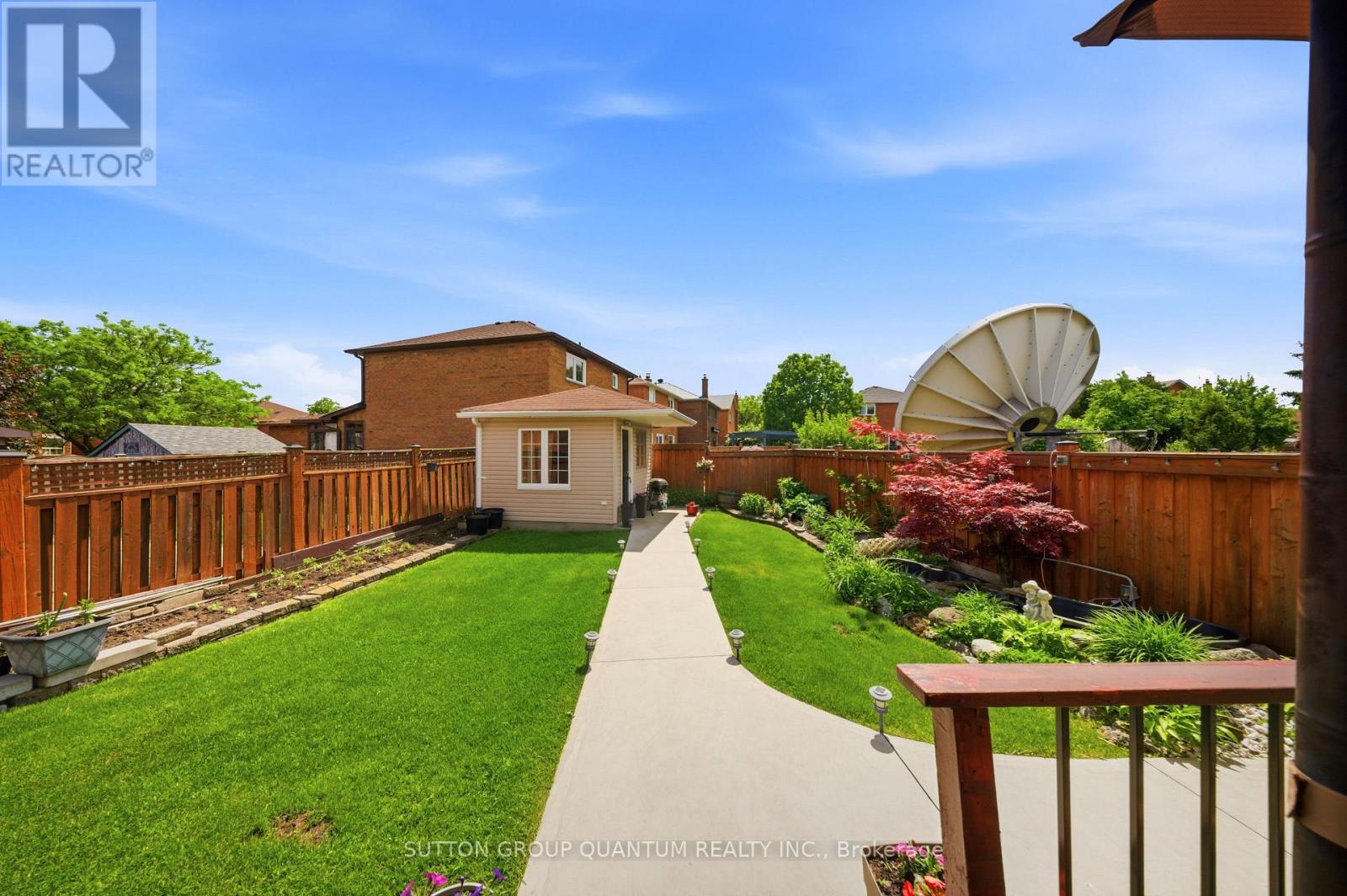 276 LECH WALESA DRIVE - 39
