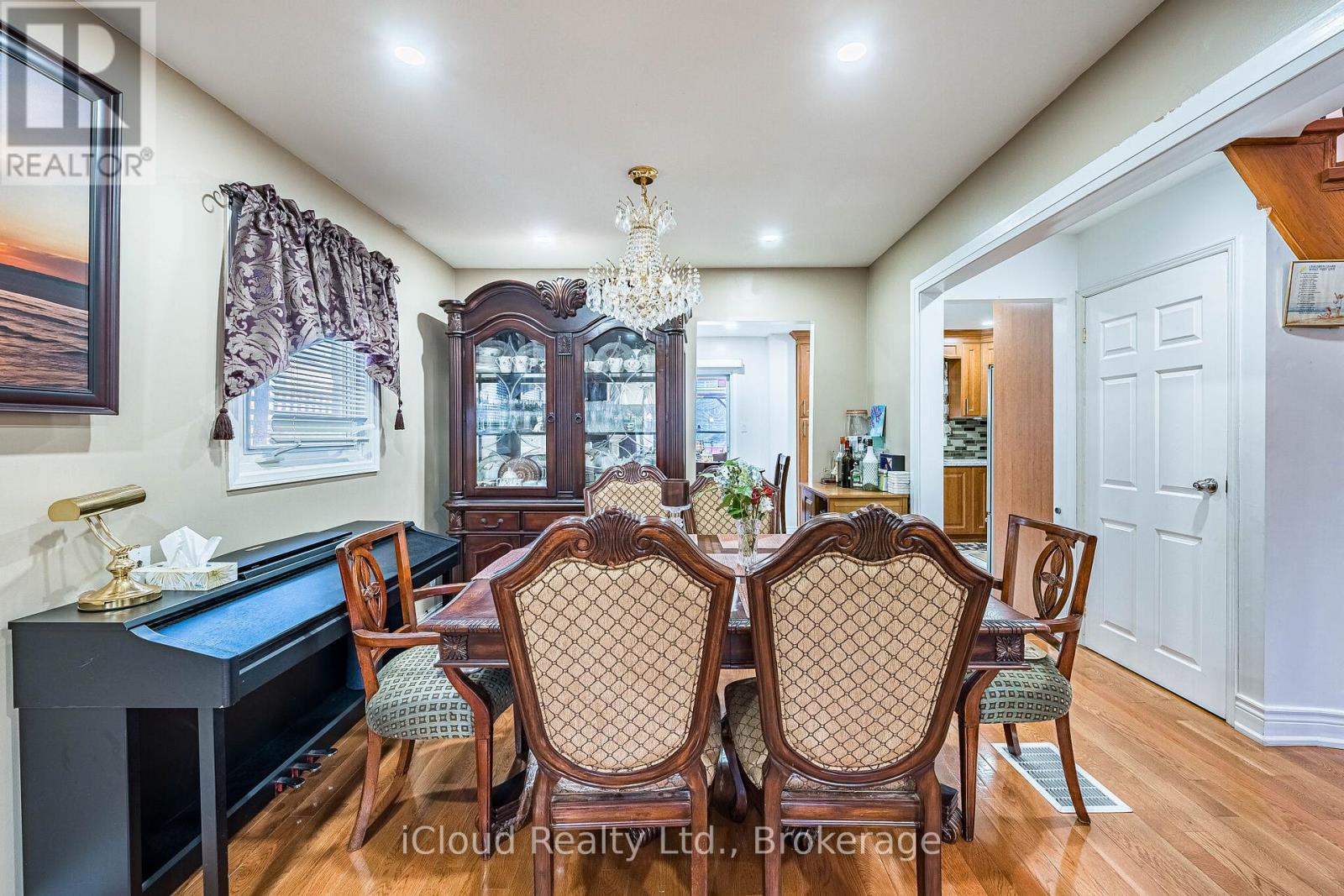 135 AUTUMN GLEN CIRCLE - 9