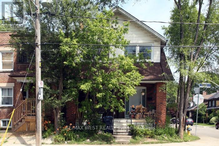 Listing photo of UPPER LEVEL - 420 ANNETTE STREET