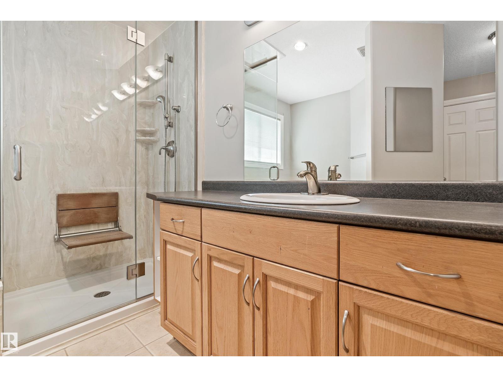 15216 49 ST NW - 29