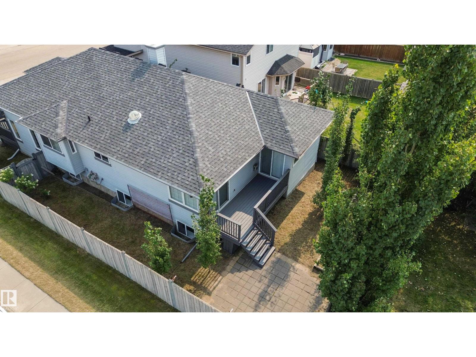 15216 49 ST NW - 3