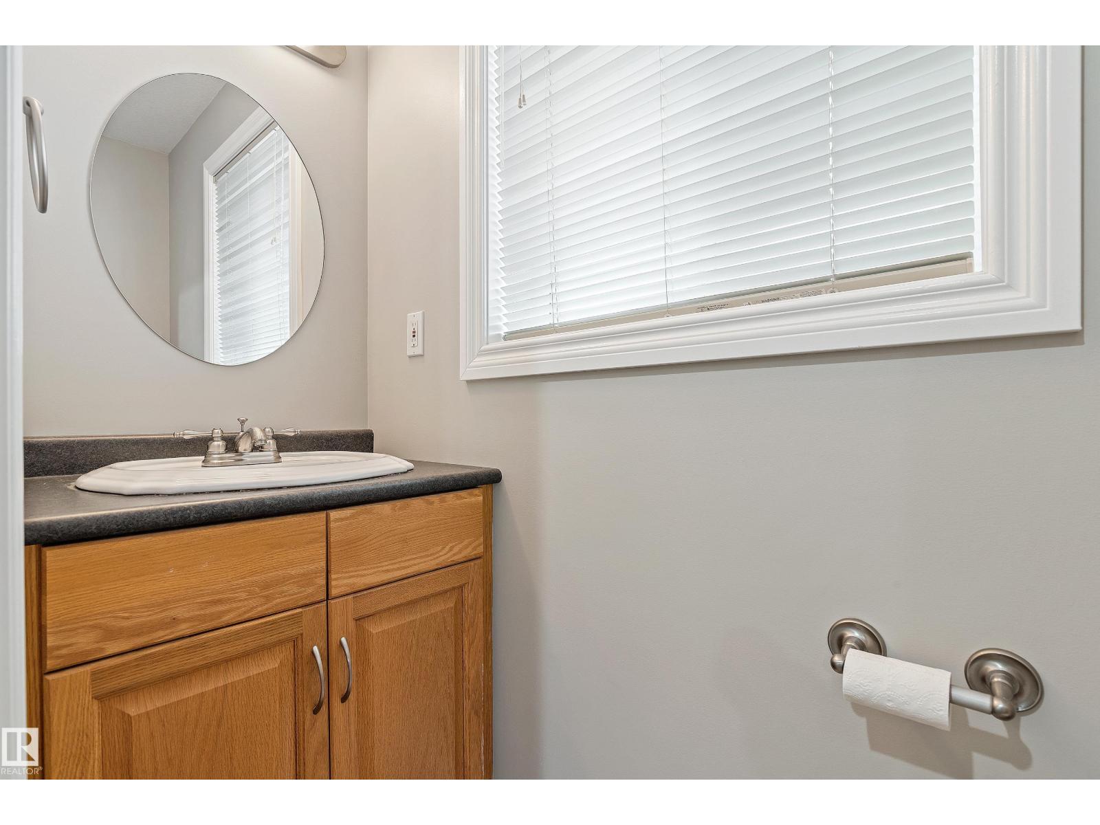 15216 49 ST NW - 45