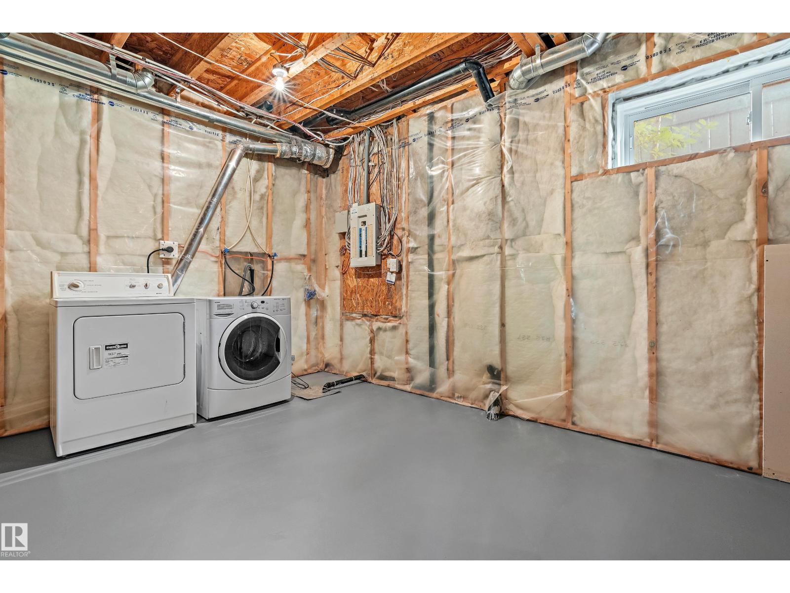 15216 49 ST NW - 54
