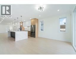 1 6666 Walker Avenue, Burnaby, BC V5E3B9 Photo 9