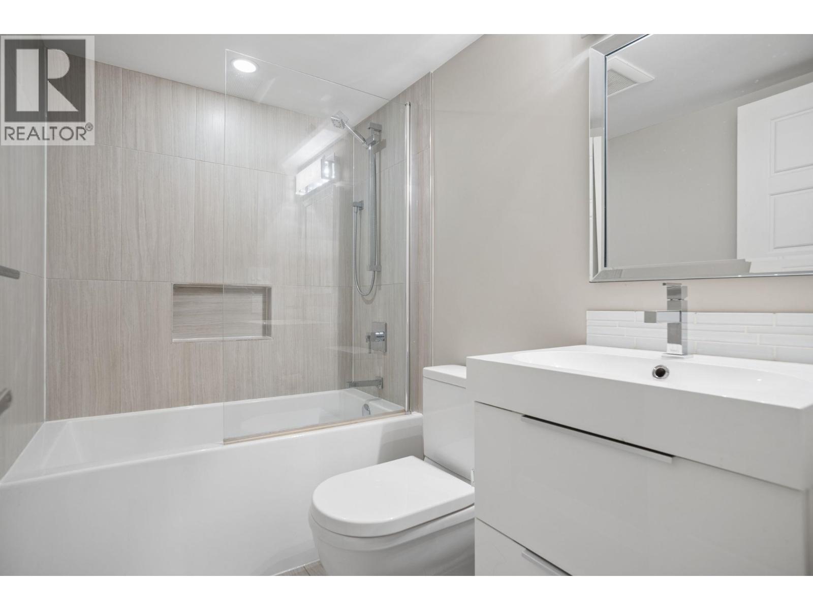 202 555 W 14TH AVENUE, Vancouver