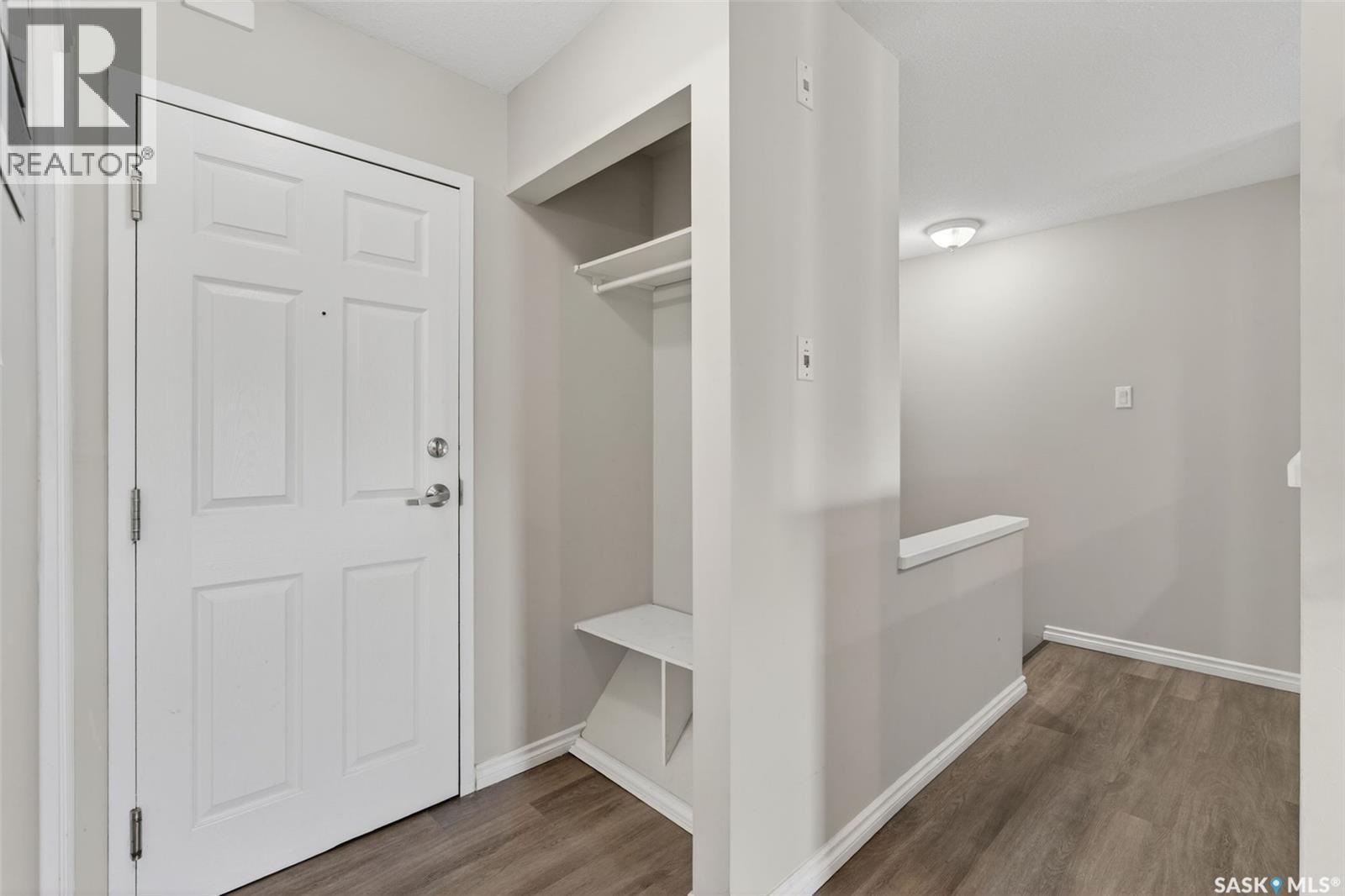 #109 515 28th STREET E - 4