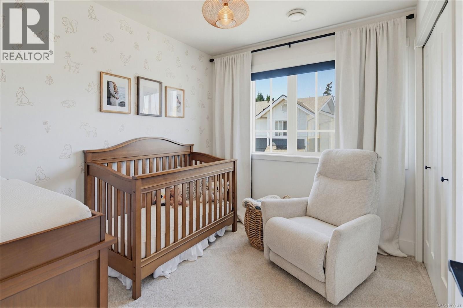 #25 370 Latoria Blvd - 23
