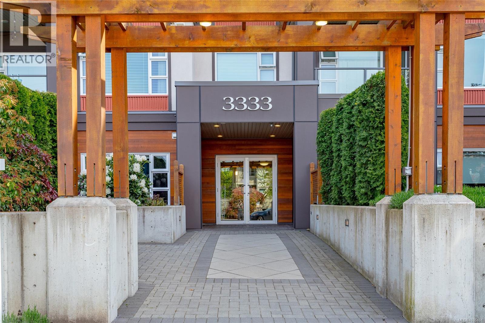 #102 3333 Glasgow Ave - 15