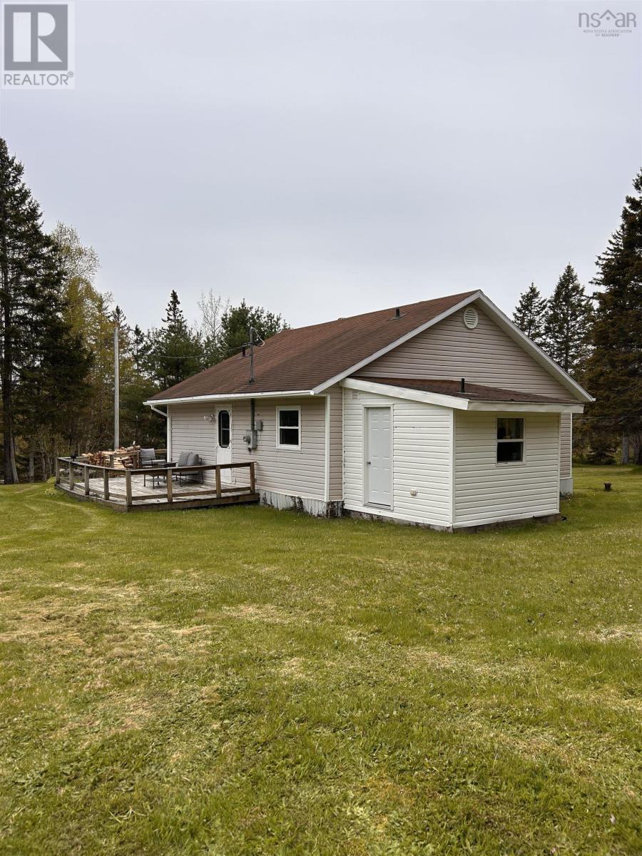 4430 252 Highway - 19