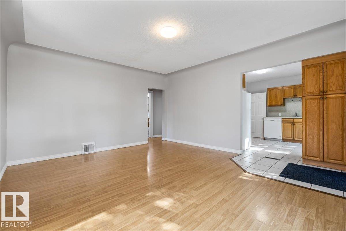 11241 84 ST NW - 5