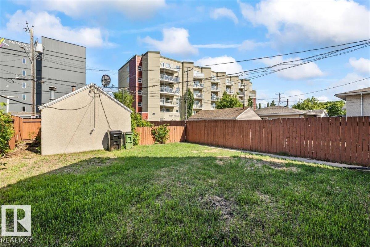 11241 84 ST NW - 34