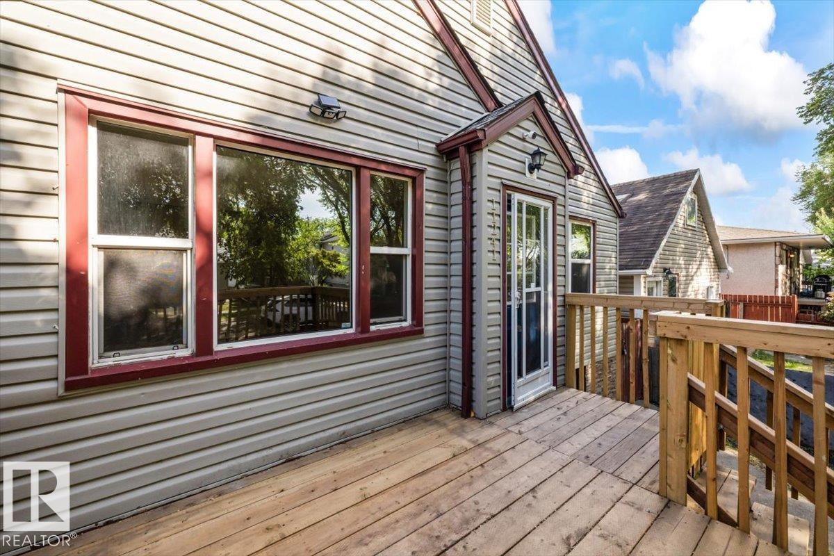11241 84 ST NW - 38