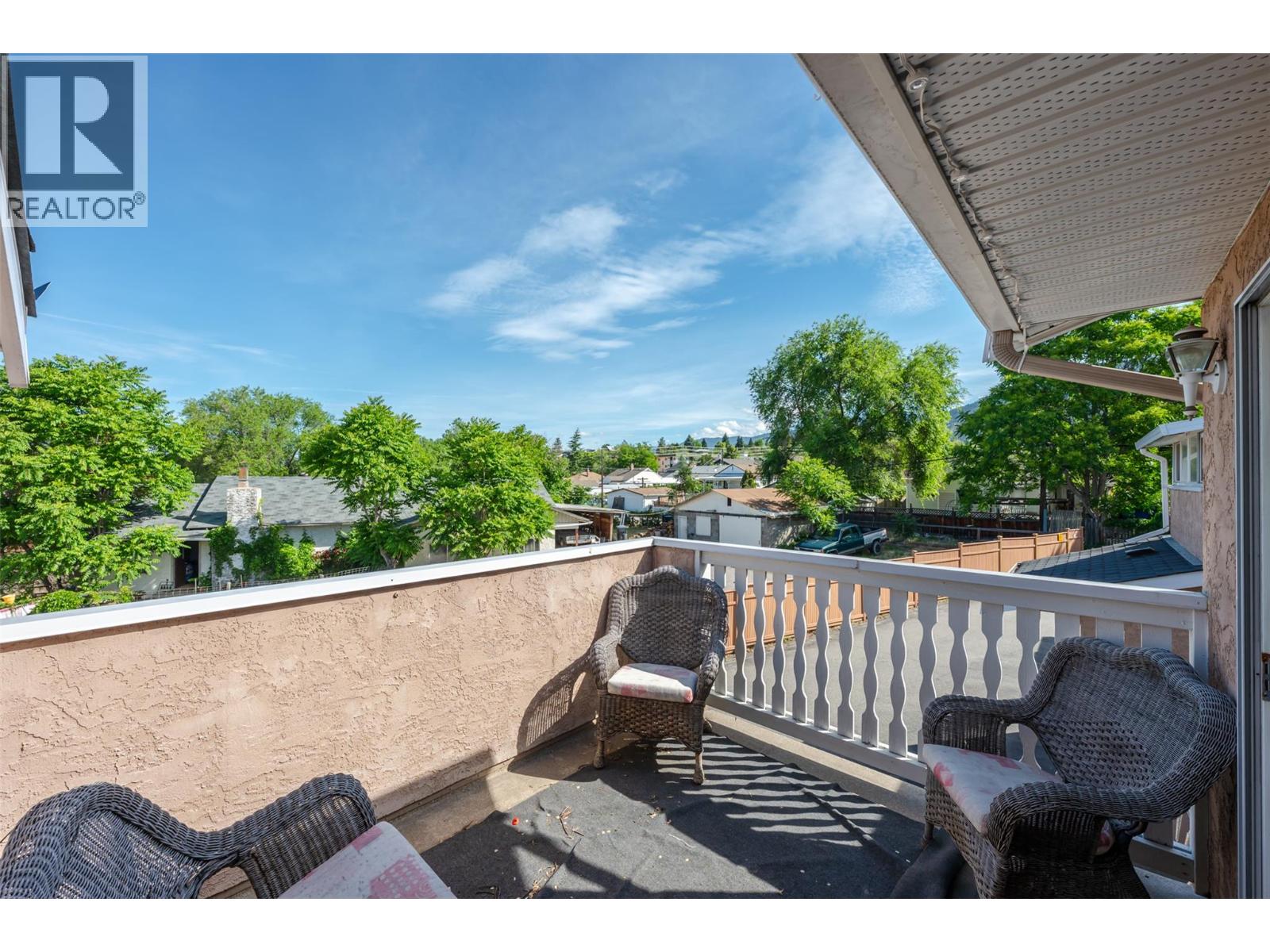 #106 1006 King Street - 34