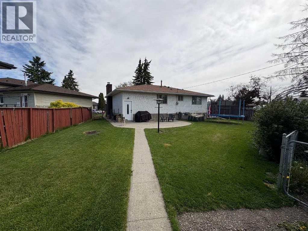 35 Penworth Place SE - Image 2