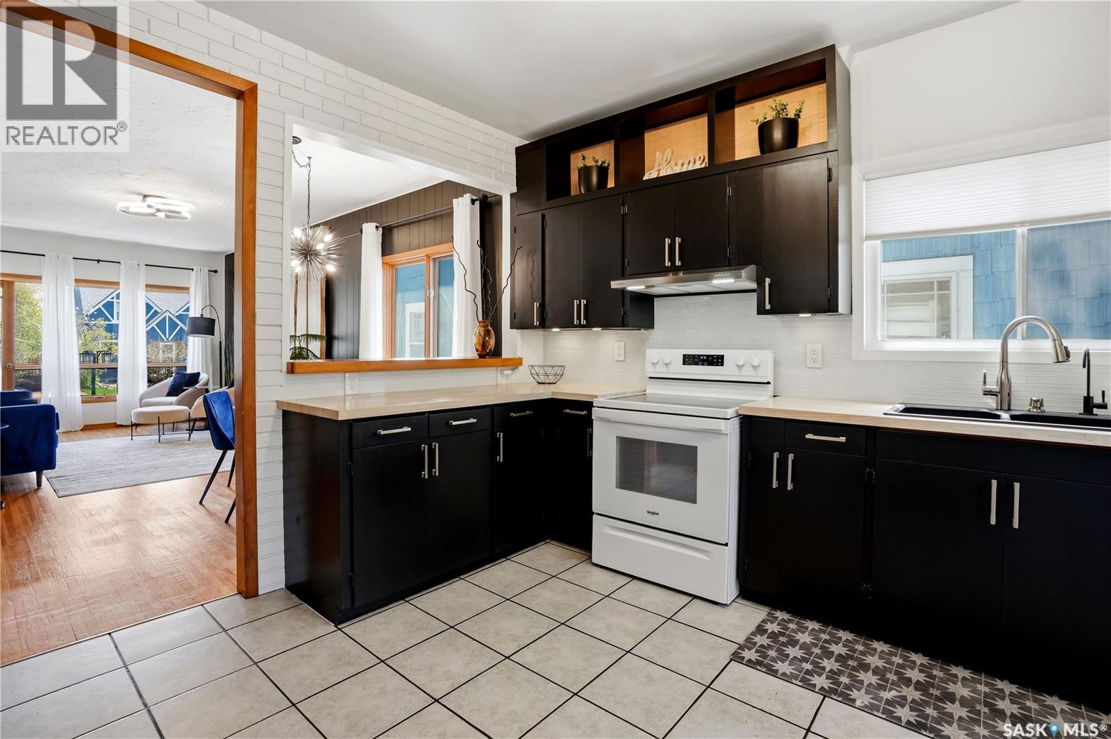 3136 Robinson STREET - 15