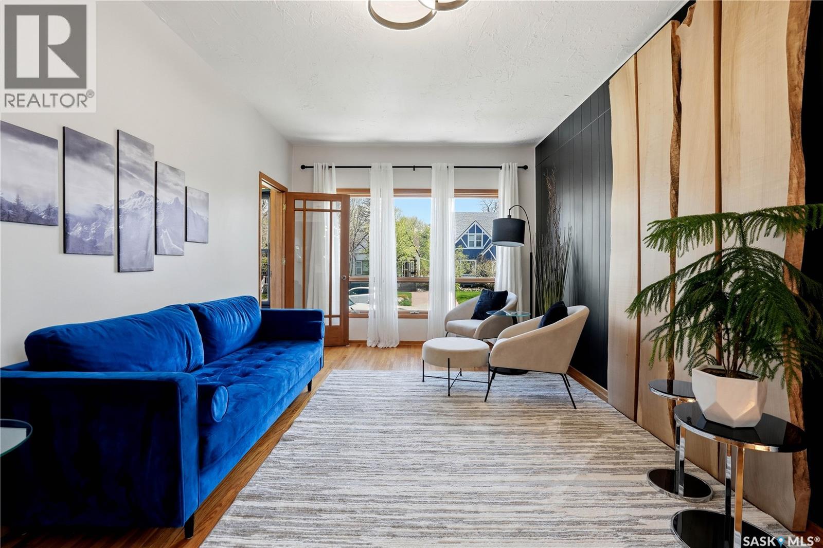 3136 Robinson STREET - 4