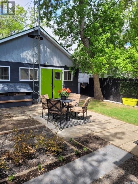 3136 Robinson STREET - 40