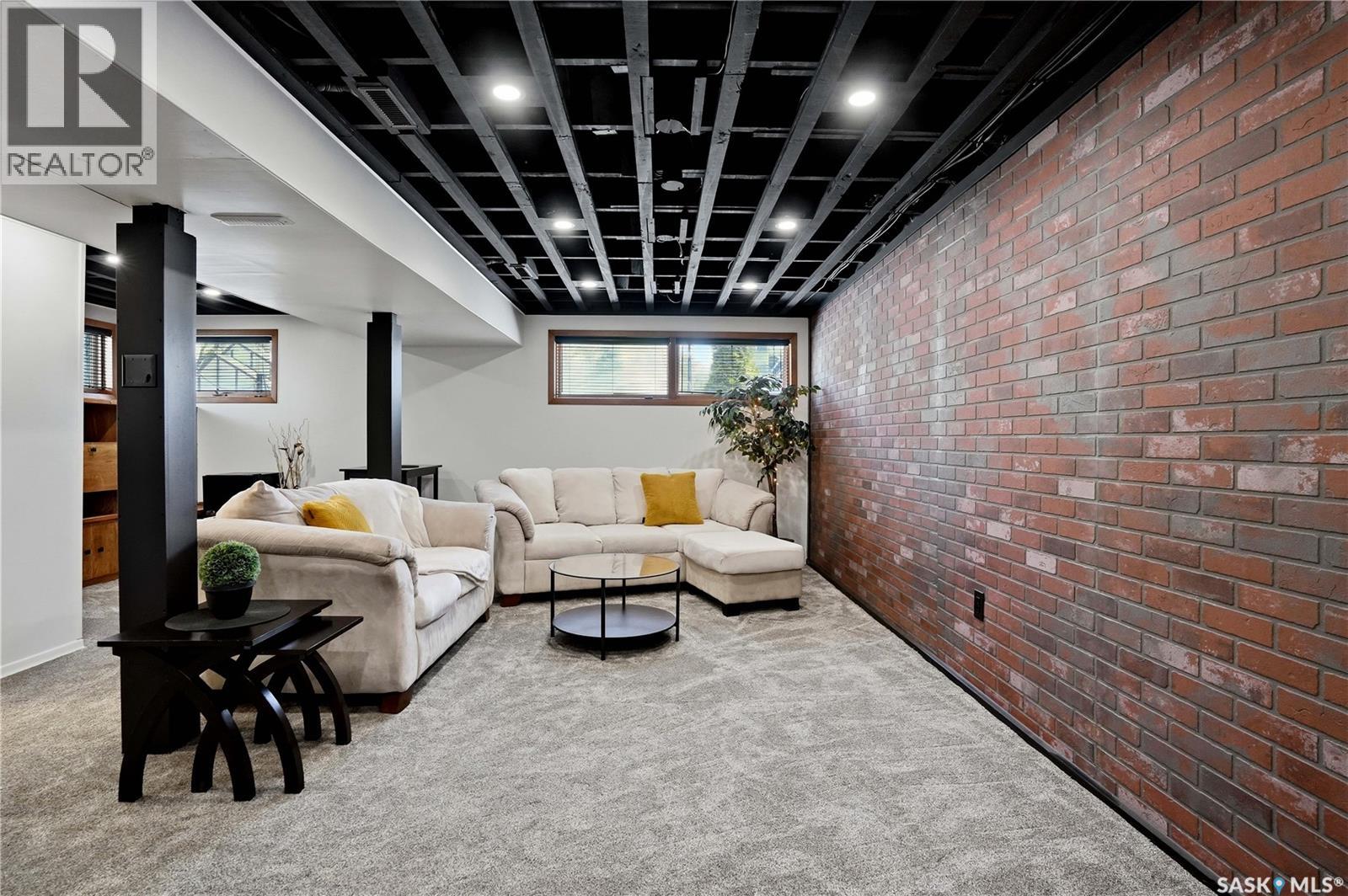 3136 Robinson STREET - 30