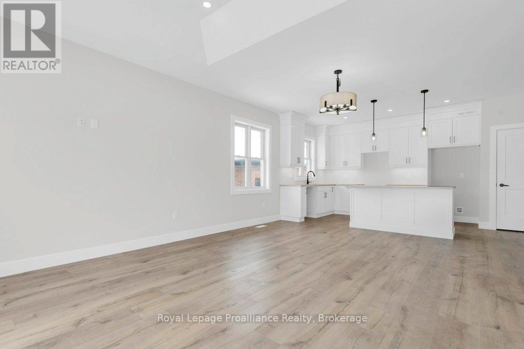 10 DUNMOR STREET - 21
