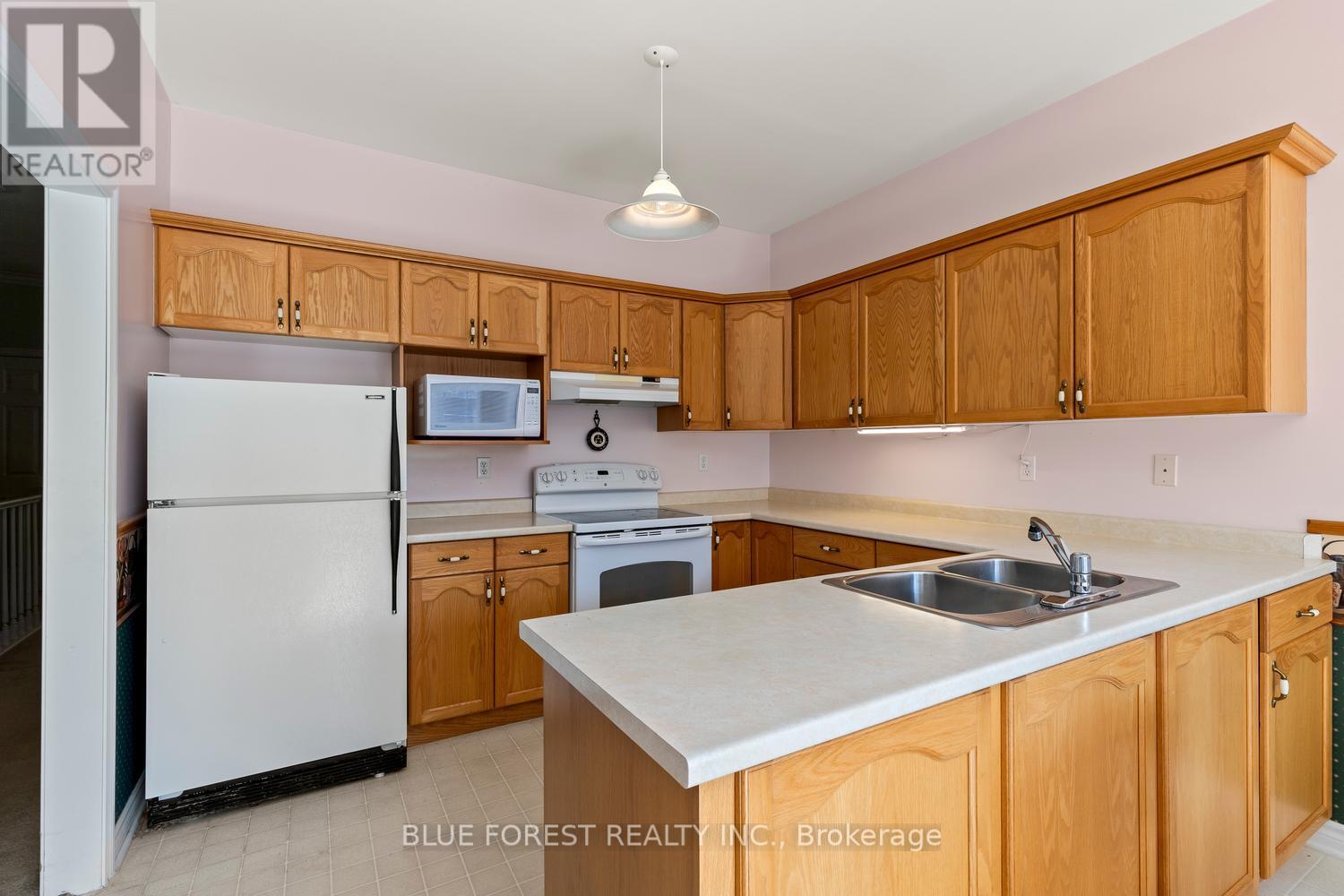#29 7 CADEAU TERRACE - 10