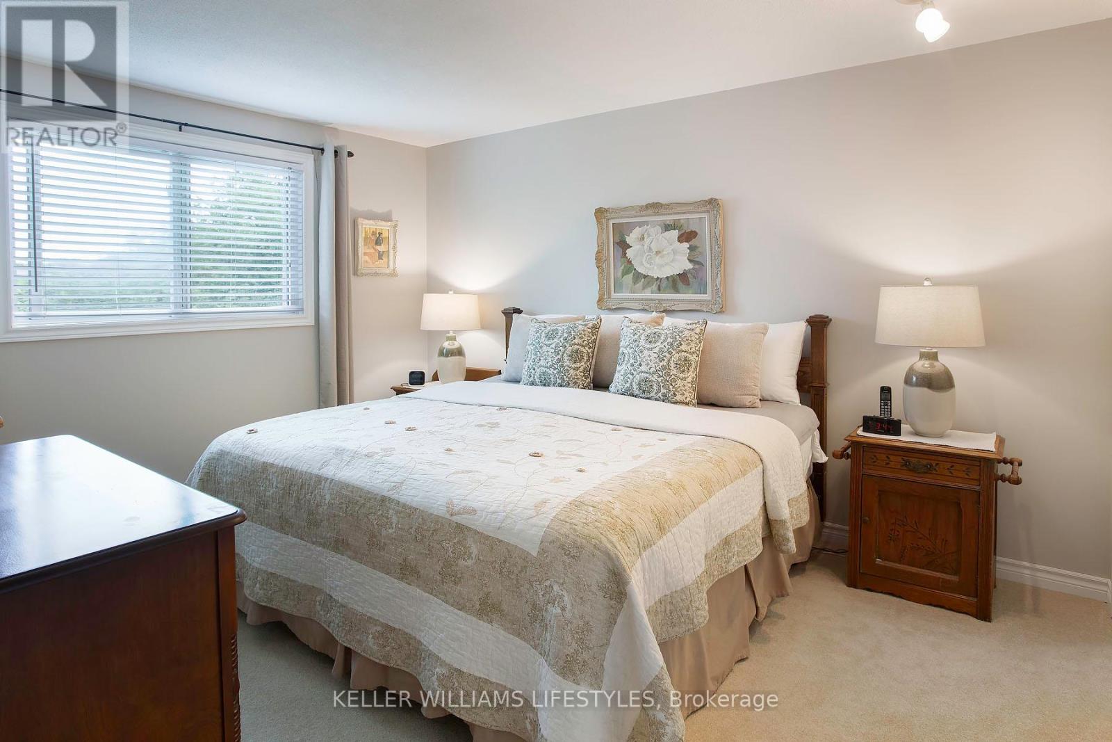 128 CLARENDON CRESCENT - 20