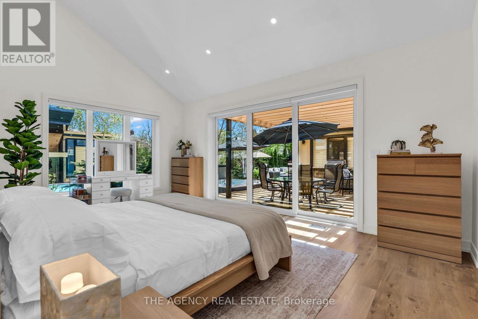 32 HUNT VILLAGE CRESCENT - 20