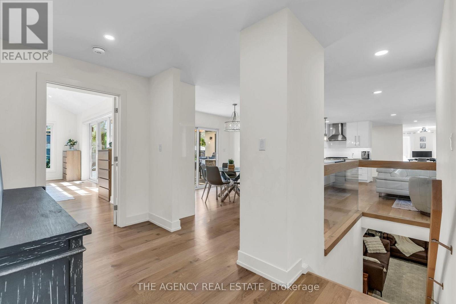 32 HUNT VILLAGE CRESCENT - 22
