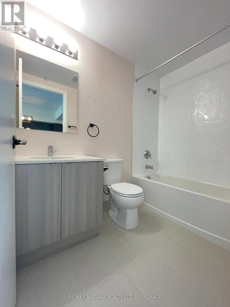 #523 7711 GREENVISTA GATE - 8