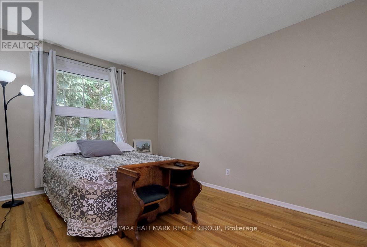 10 GREENBANK ROAD - 28