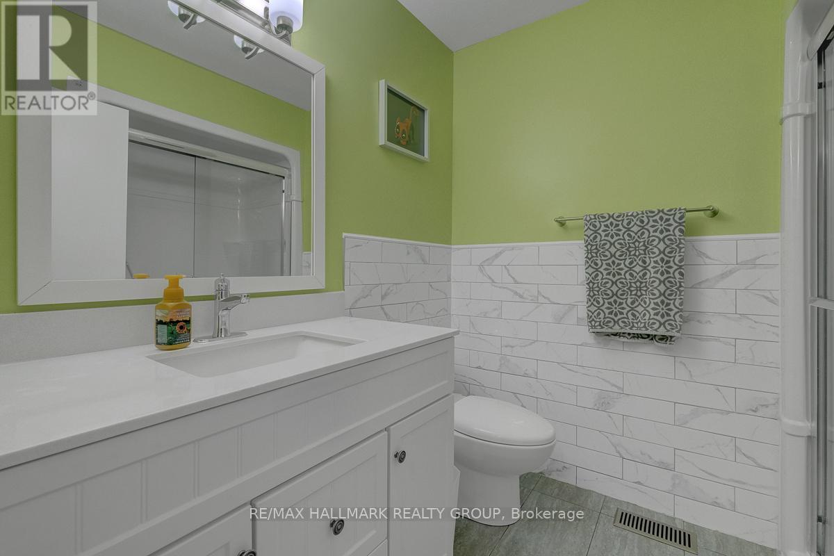10 GREENBANK ROAD - 33