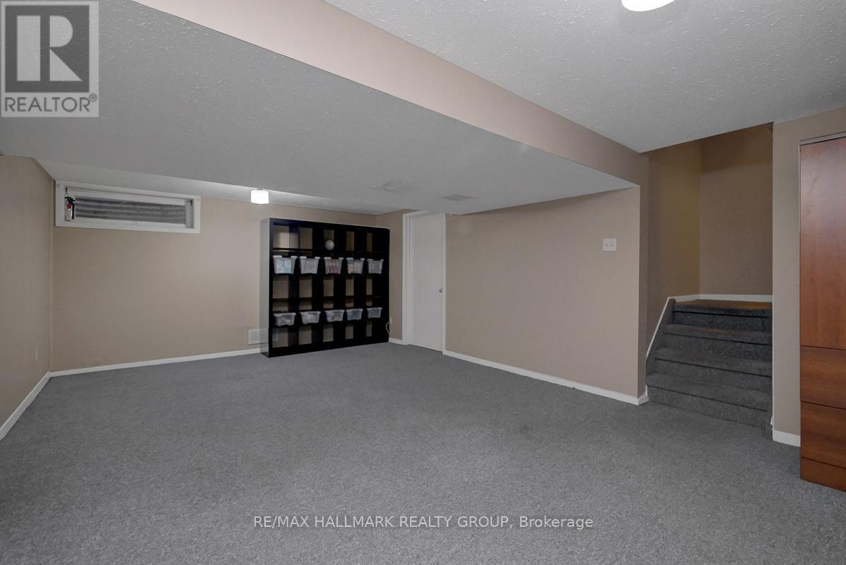 10 GREENBANK ROAD - 35