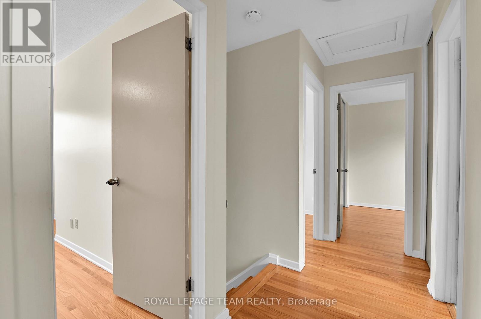 114 CHESTERTON DRIVE - 20