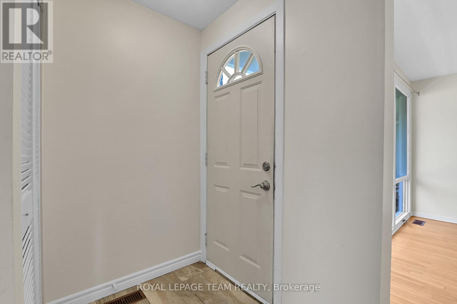 114 CHESTERTON DRIVE - 3