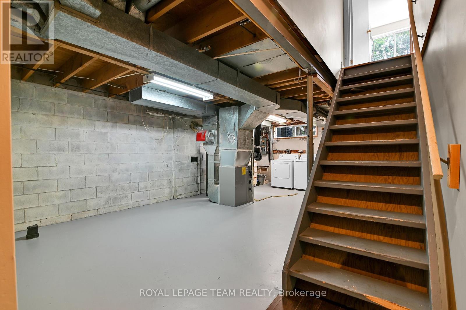 114 CHESTERTON DRIVE - 30