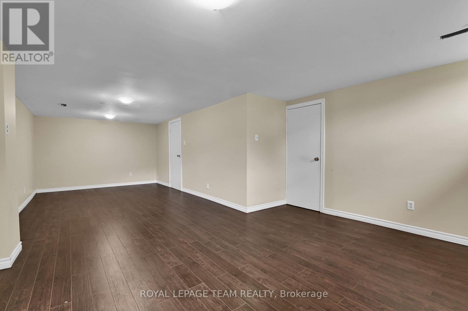 114 CHESTERTON DRIVE - 34