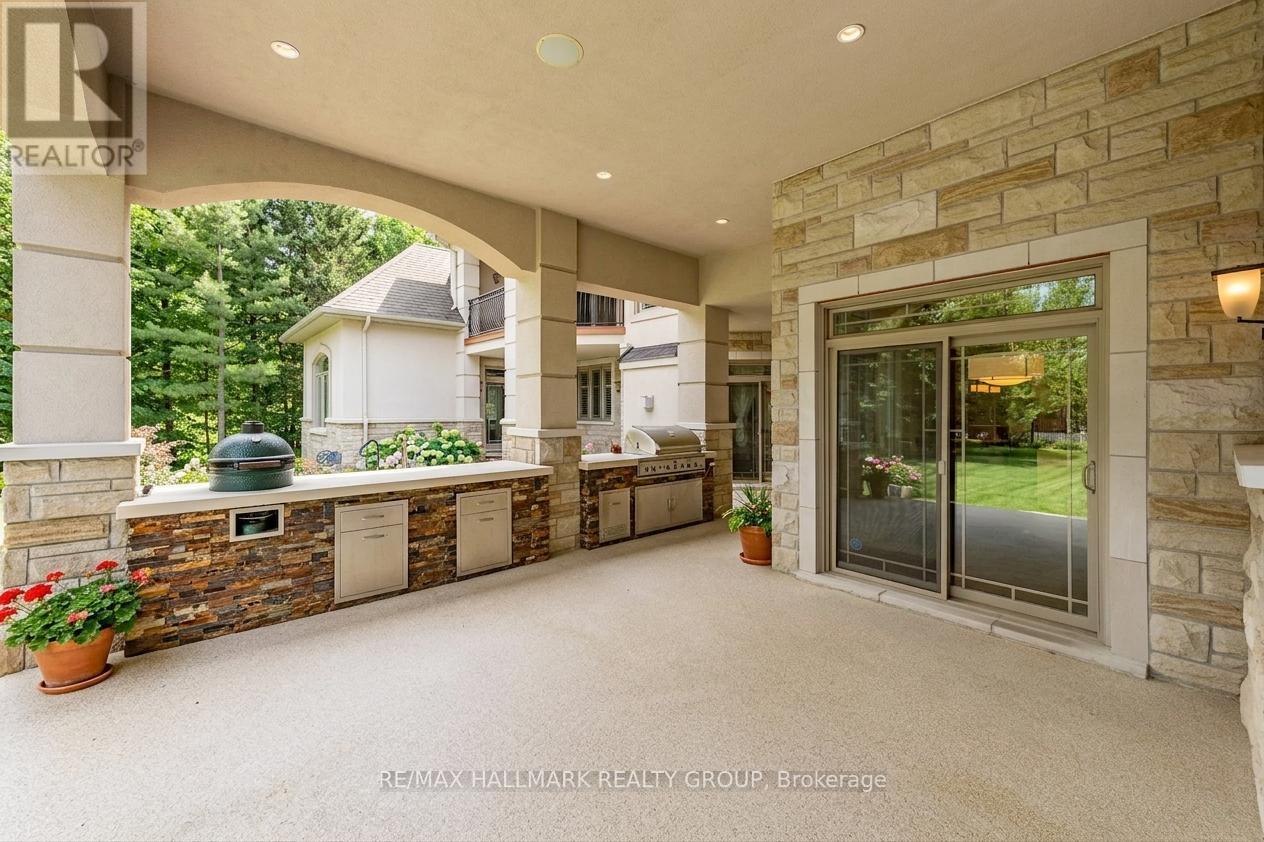 5800 QUEENSCOURT CRESCENT - 17