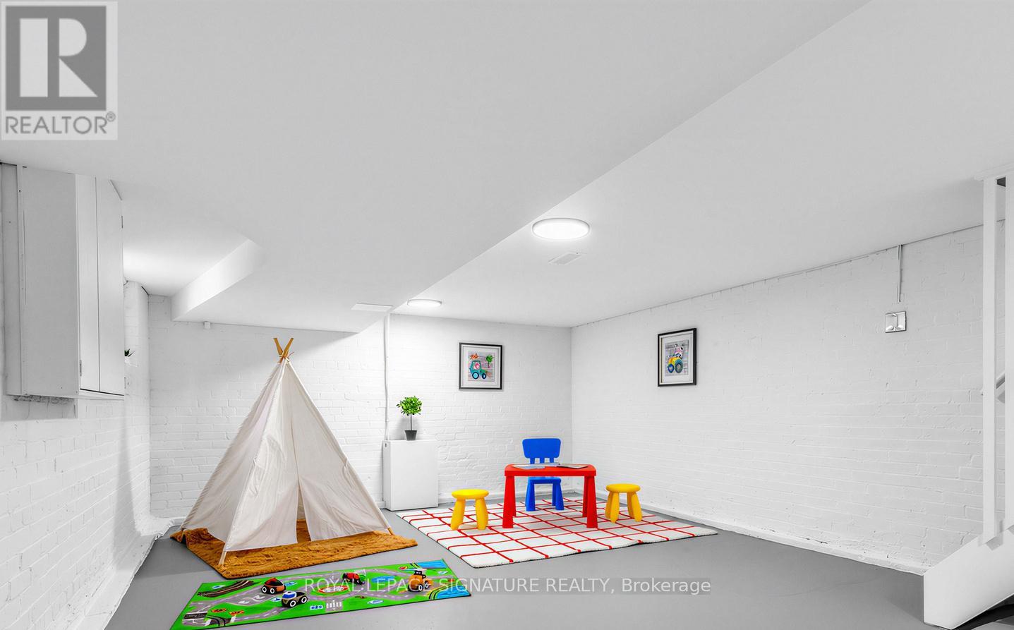 28 DURANT AVENUE - 20