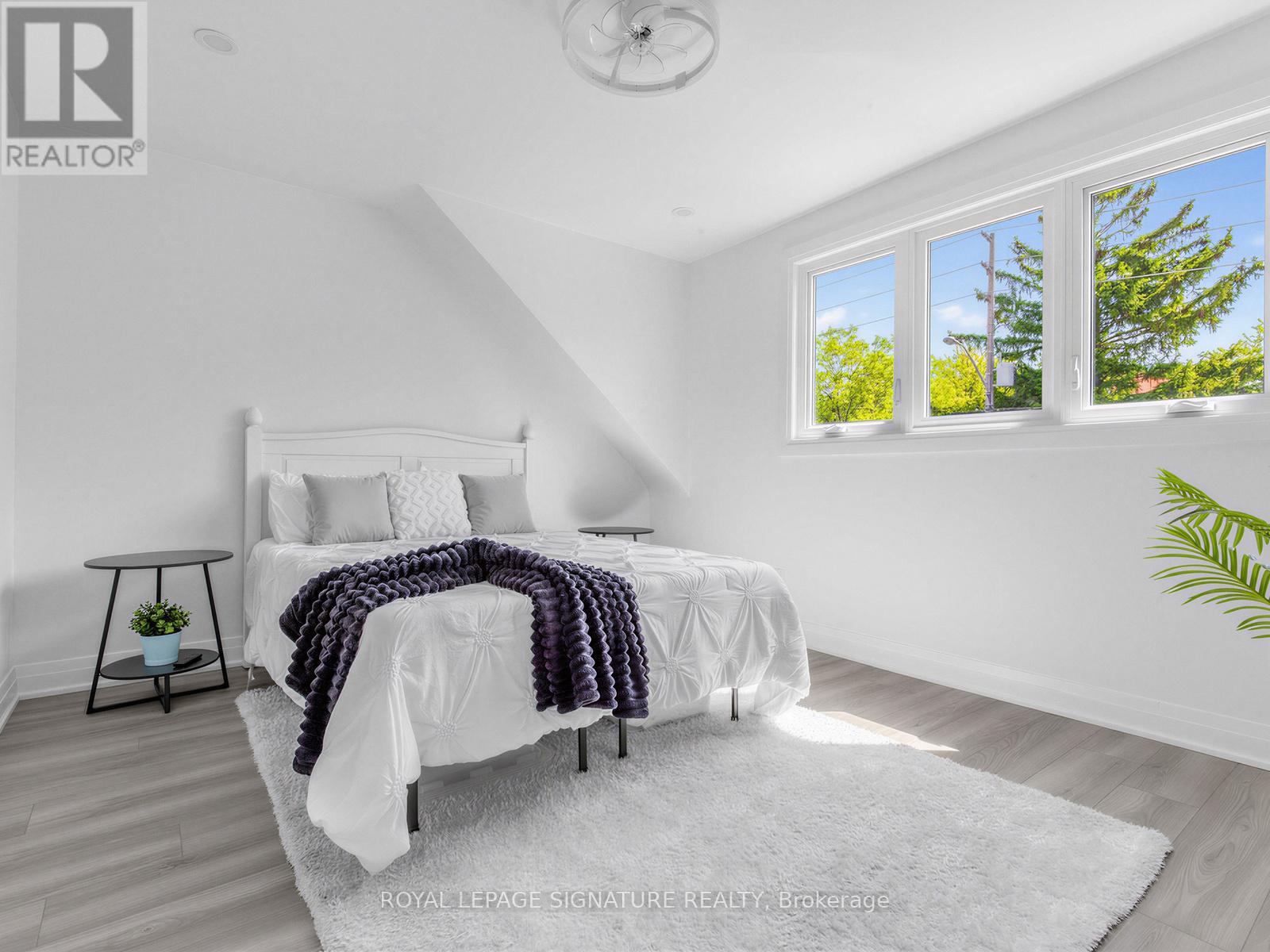 28 DURANT AVENUE - 17